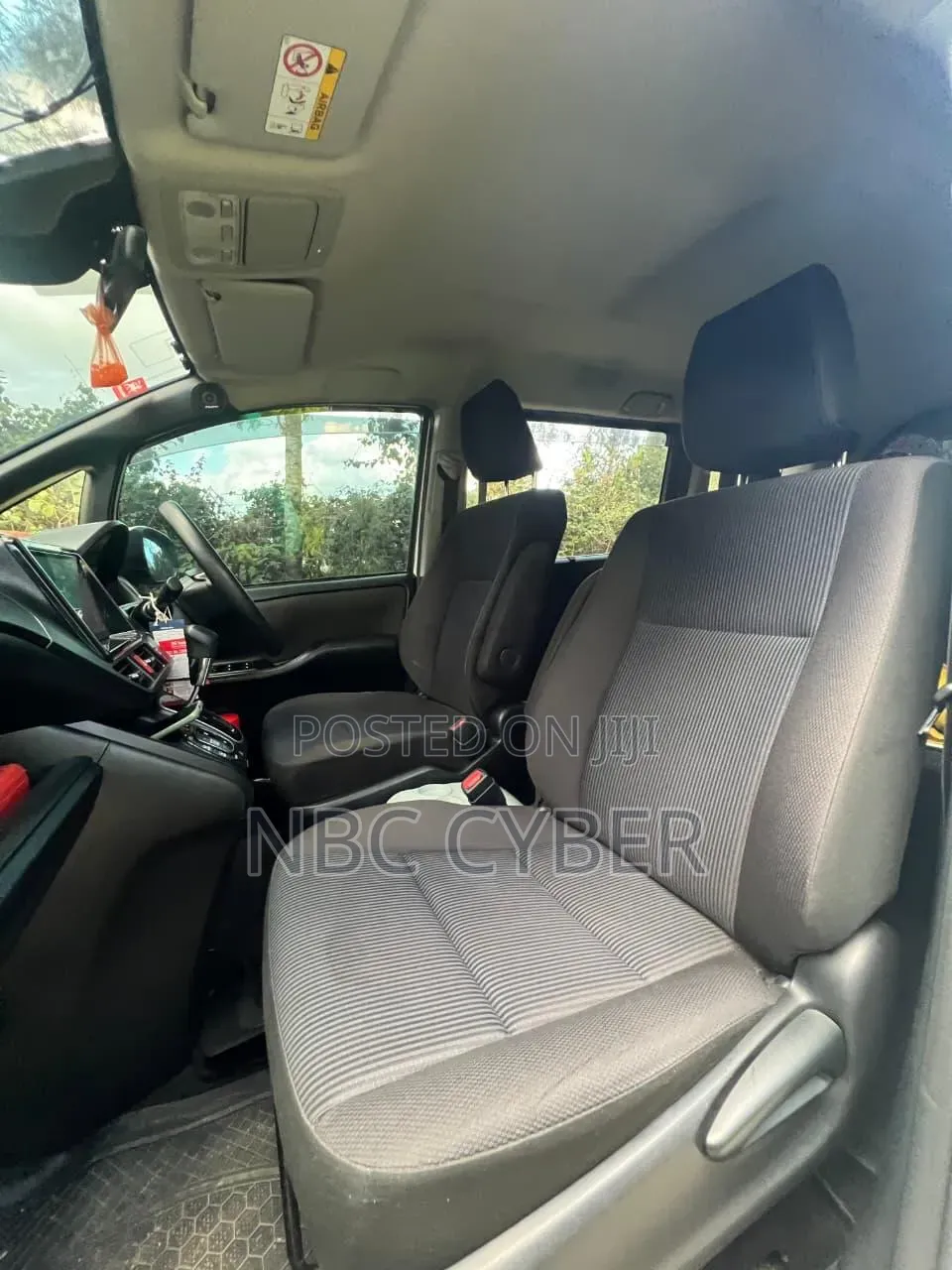 Toyota Noah 2019 White