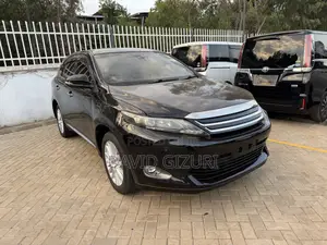 Toyota Harrier 2.0 4WD 2015 Black