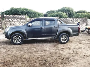 Isuzu D-MAX 2020 Gray