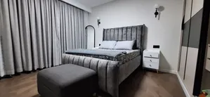 Charcoal Gray 5x6 Queen Platform Bed