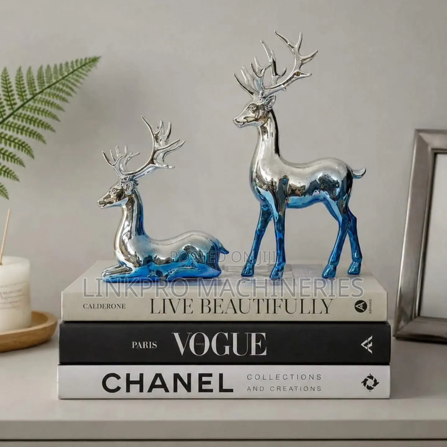 2 Pieces Decorative Deers