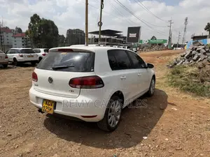 Volkswagen Golf 2012 White