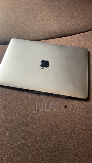 Laptop Apple MacBook 2015 8GB Intel Core i5 SSHD+SSD 256GB