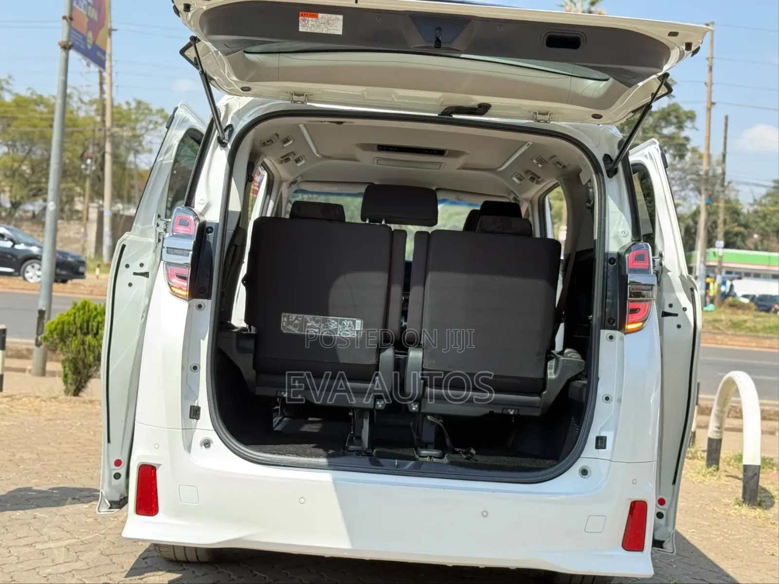 Toyota Alphard 2019 White