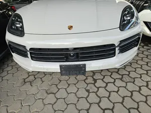 Porsche Cayenne 2022 White