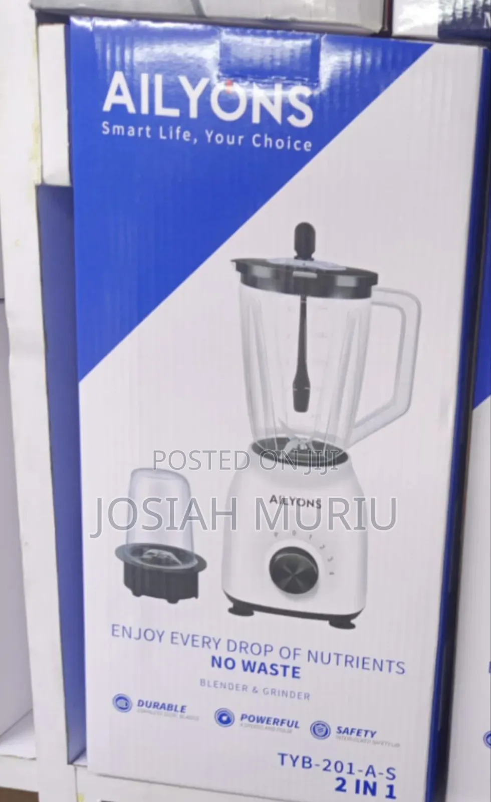 Ailyons Blender With a Grinder
