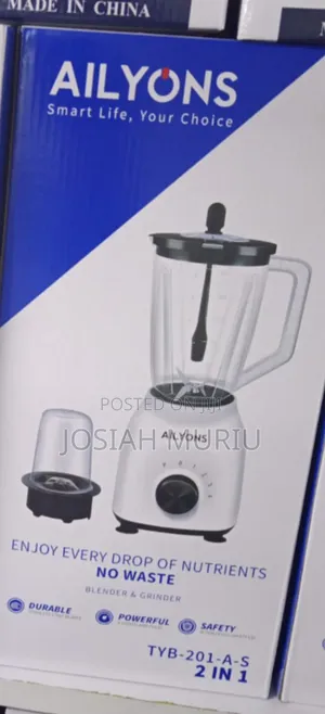 Ailyons Blender With a Grinder