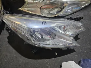 Nissan Note 2012 Headlight