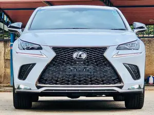 Lexus NX 300 FWD 2018 Pearl