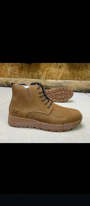 Caterpillar Cat Chelsea Boots