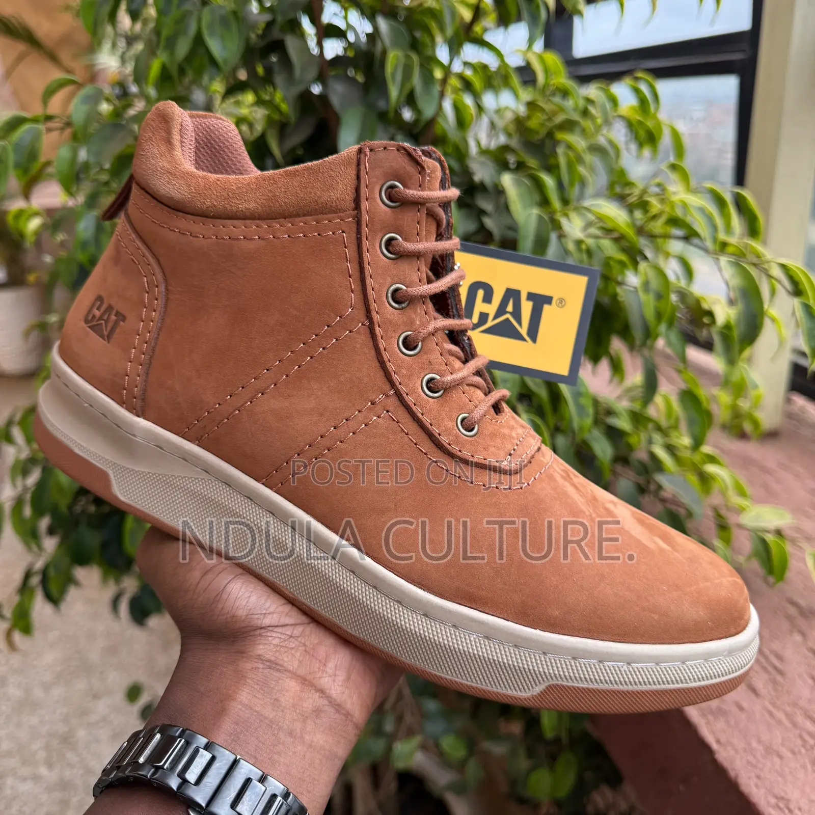 Cat Heritage Mid Boots