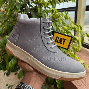 Cat Heritage Mid Boots