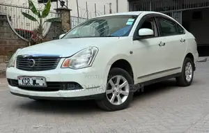 Nissan Bluebird 2011 White