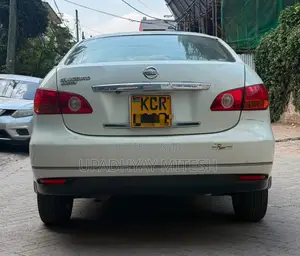 Nissan Bluebird 2011 White