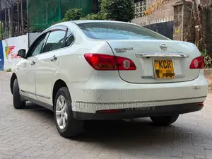 Nissan Bluebird 2011 White