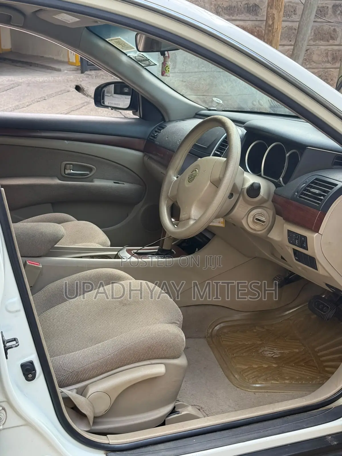 Nissan Bluebird 2011 White