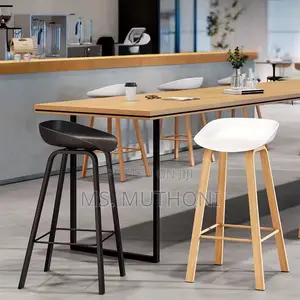 Aesthetic Modern Minimalism Bar Stool