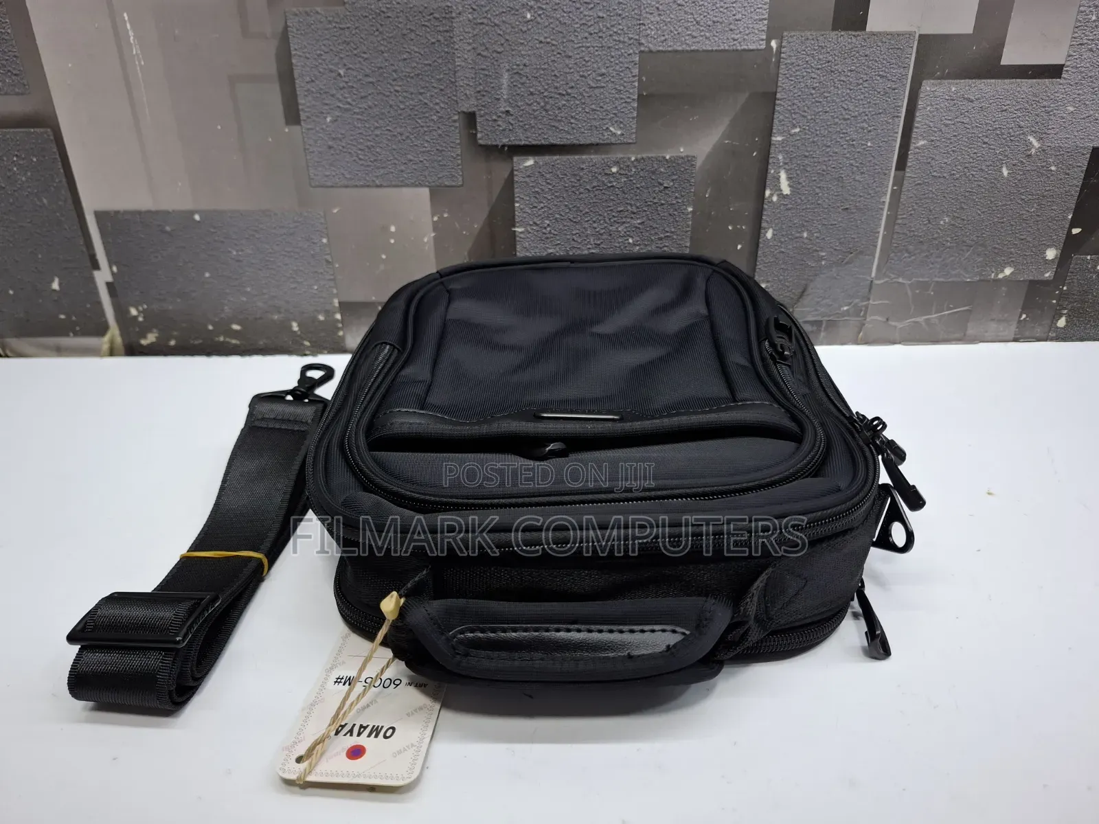 Omaya Men's Shoulder Bag Multi Pocket