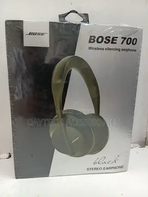 Bose Wireless Bluetooth Headphones 700 in Black.