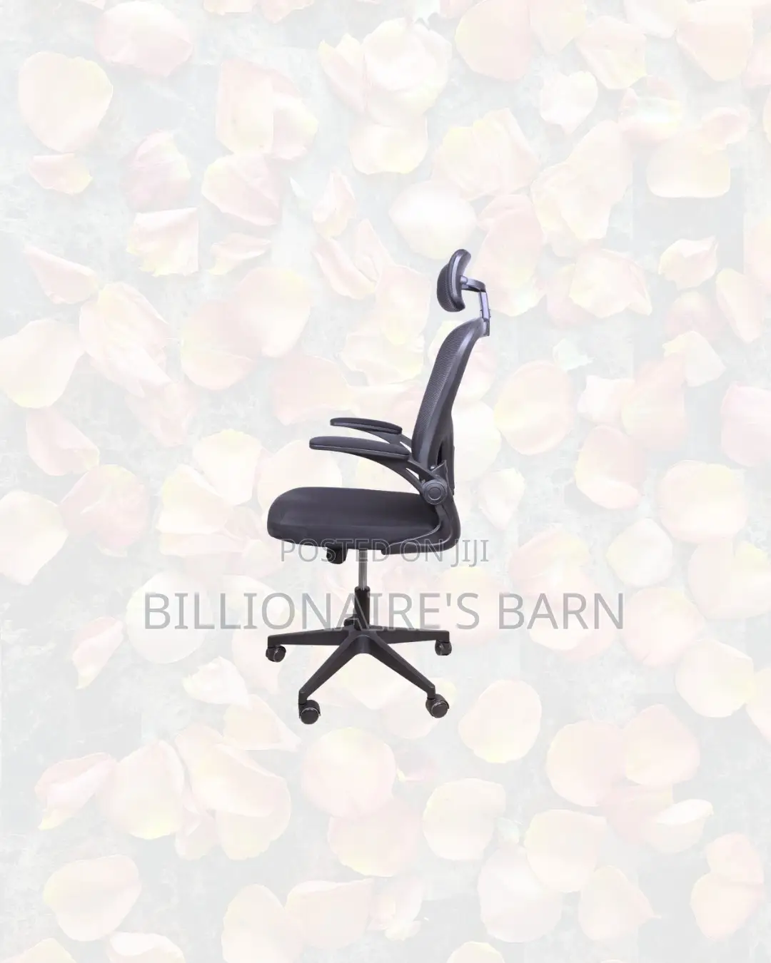 Practical Ergonomic Office Chair With Headrest for Small Office Layout