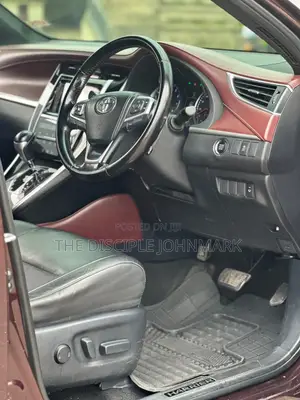 Toyota Harrier 2017 Maroon