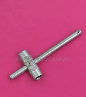 Oxygen Key for Cylinder Valve Operation