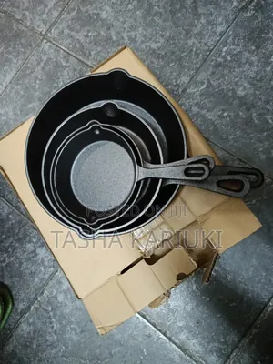 Cast Iron Pan 4 PCS