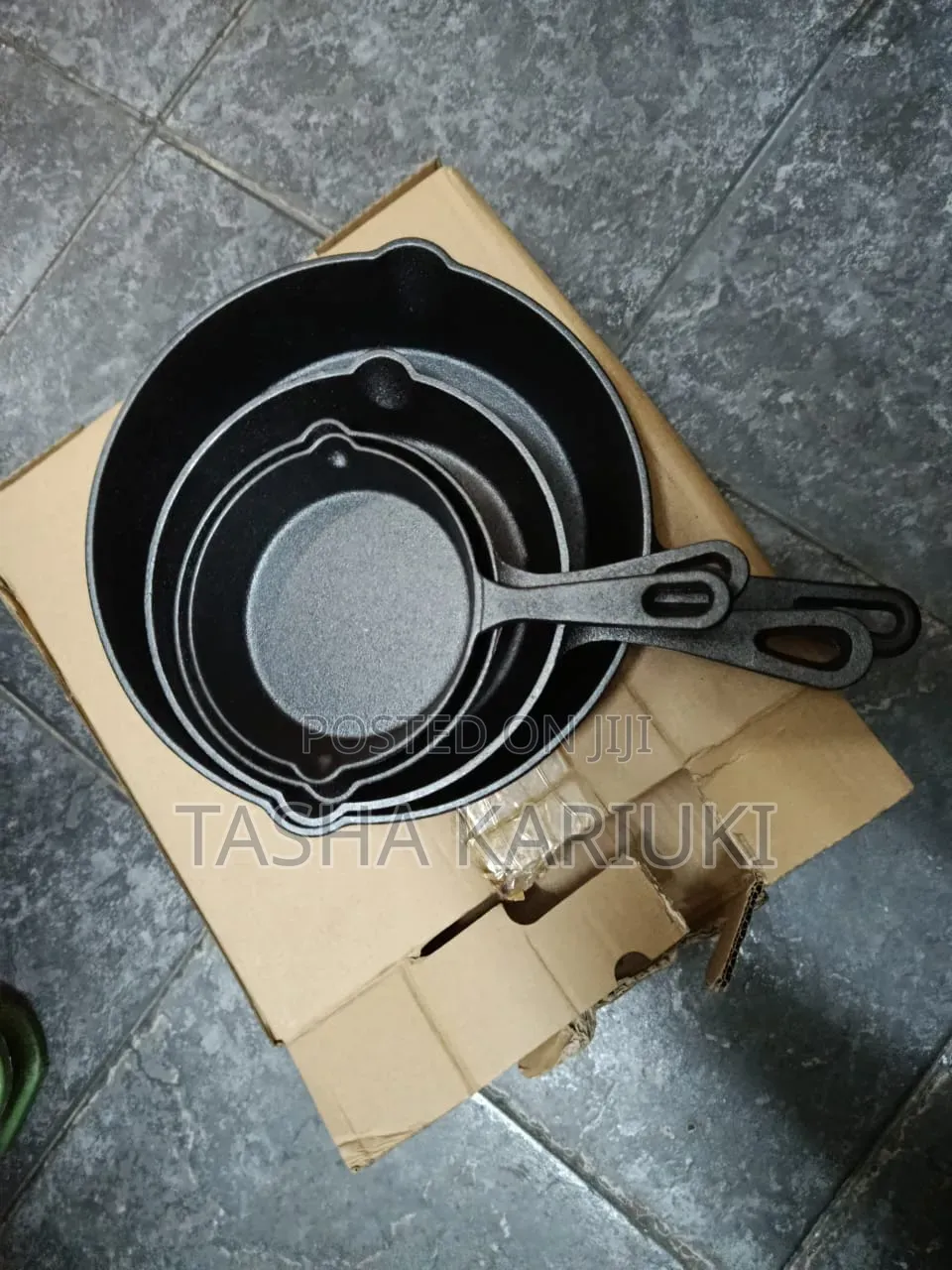 Cast Iron Pan 4 PCS