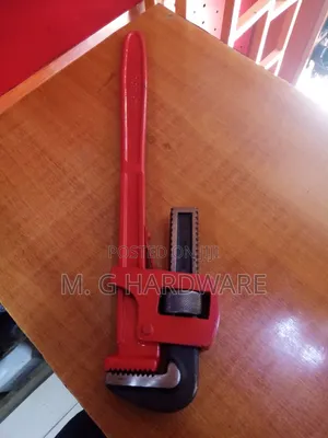 Red Pipe Wrench 18"