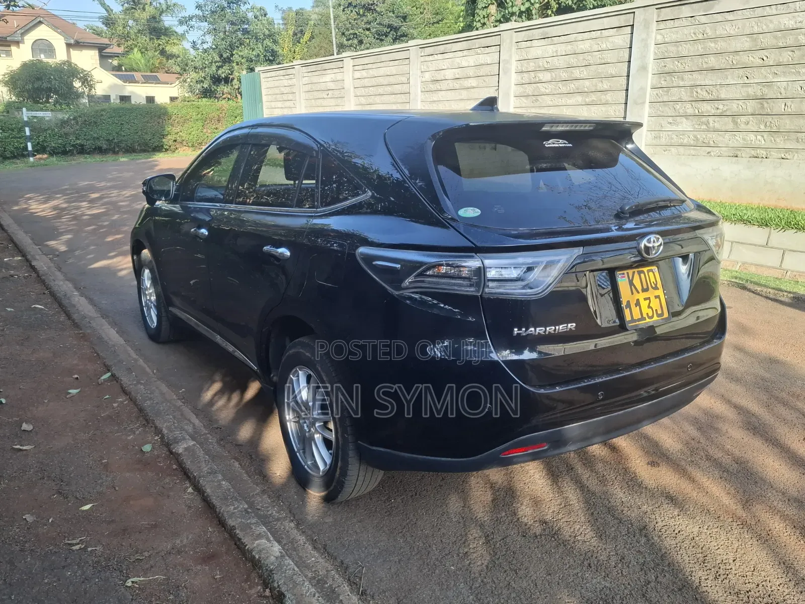 Toyota Harrier 2.0 2017 Matt Black