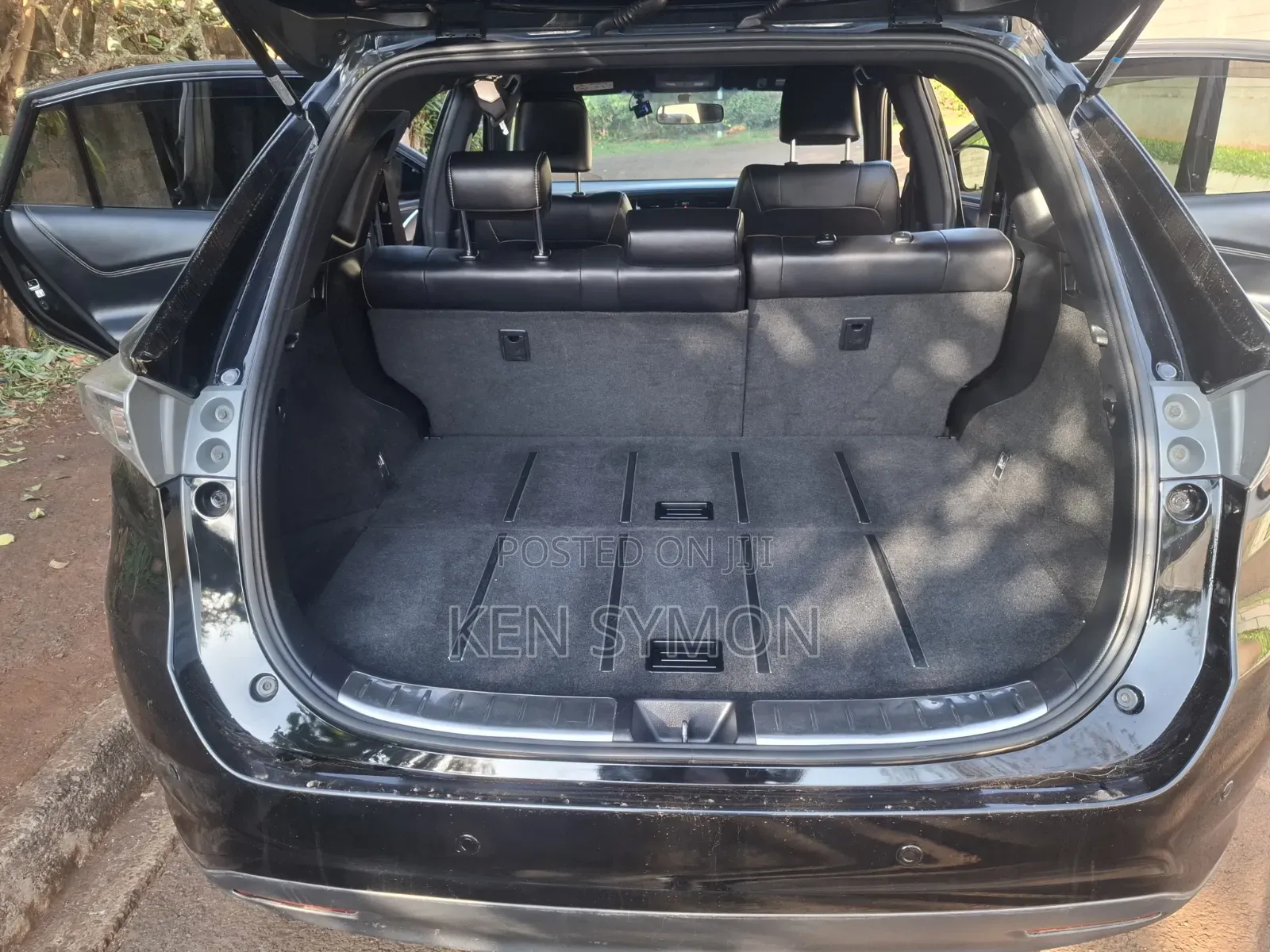 Toyota Harrier 2.0 2017 Matt Black