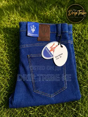 Classic Blue Men’S Jeans Size 38 – Comfortable Everyday Fit