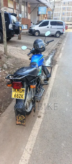 Honda CB 2024 Blue
