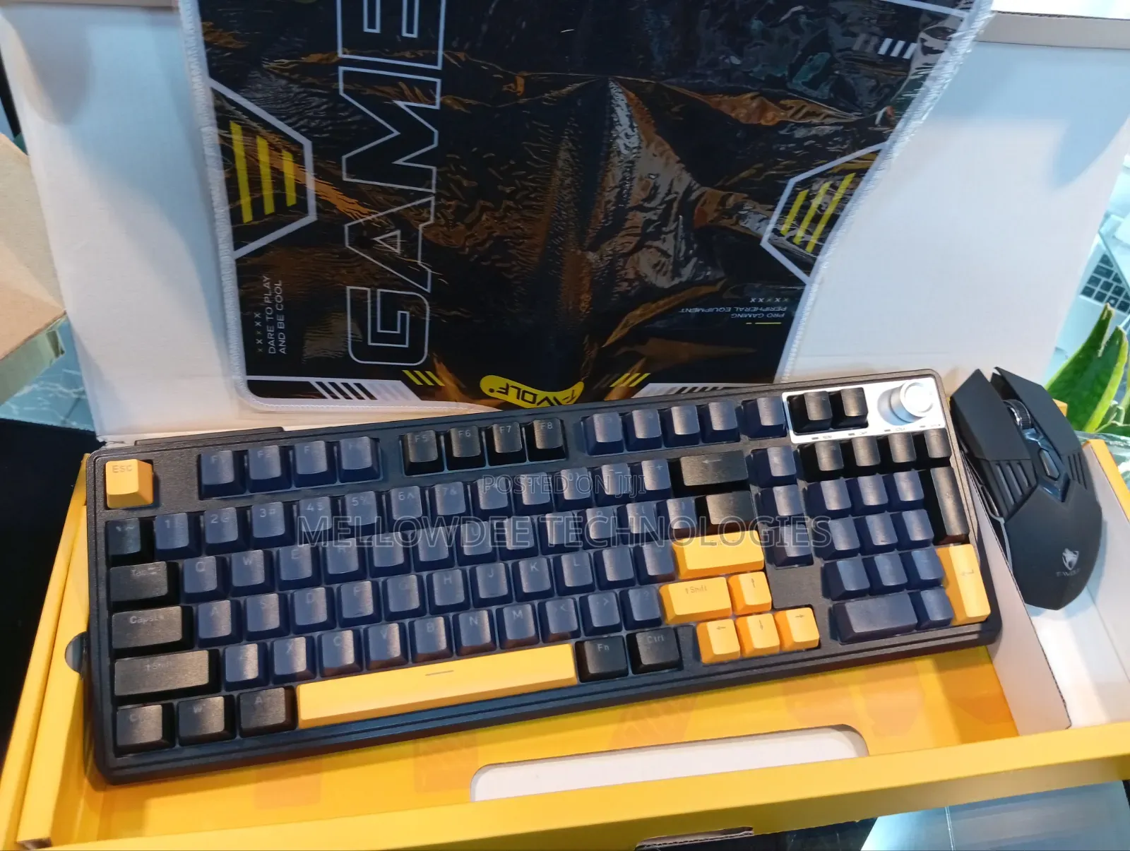 Three- Mode Connection Gaming Keyboard