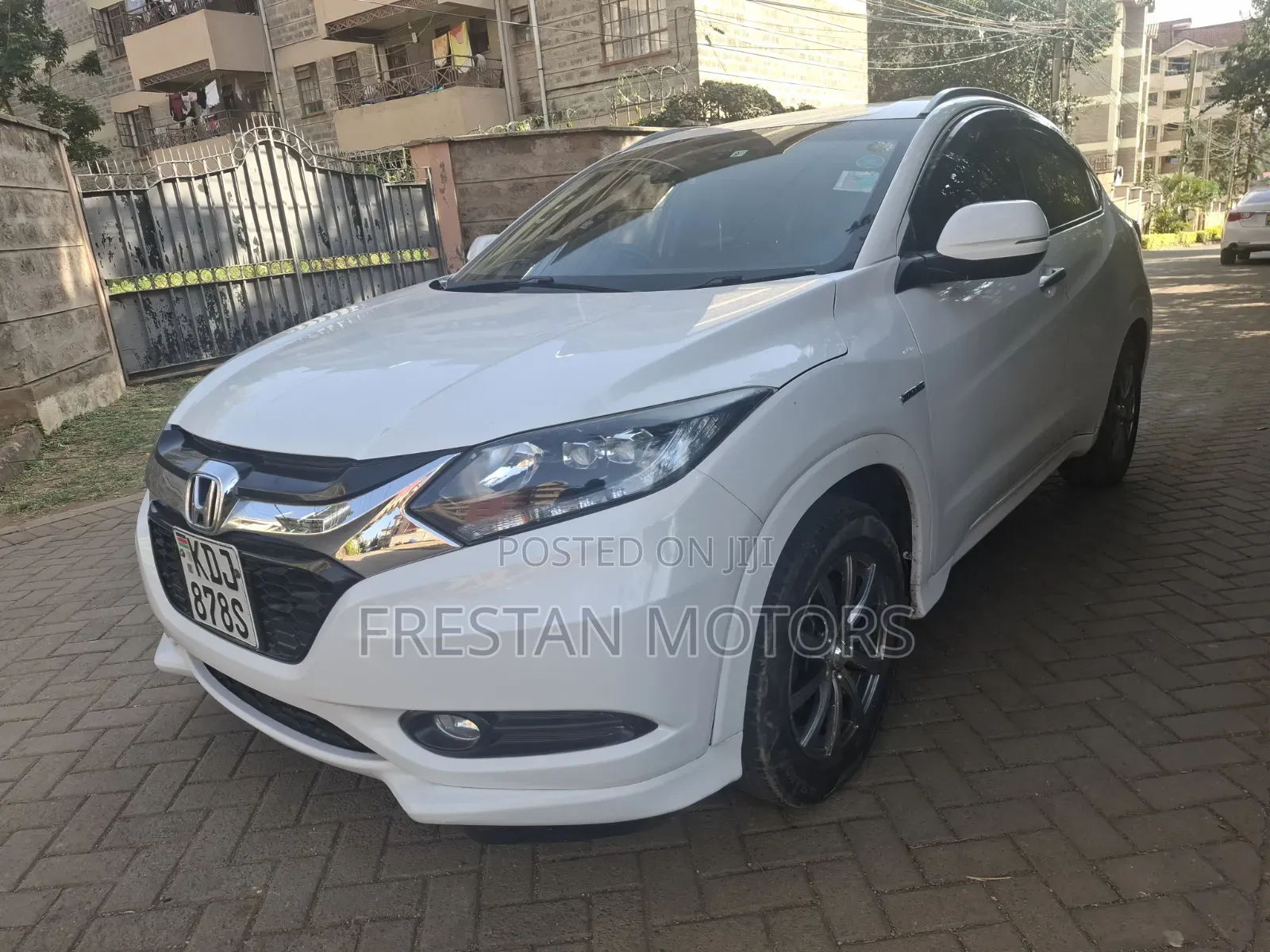 Honda Vezel 2015 White