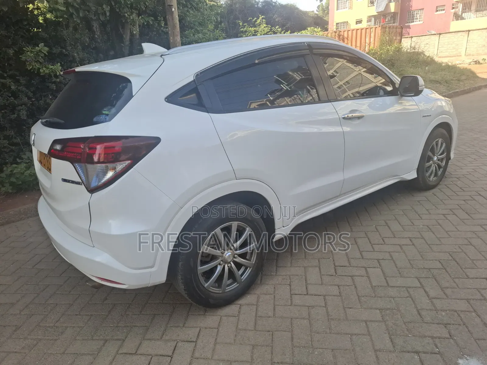 Honda Vezel 2015 White