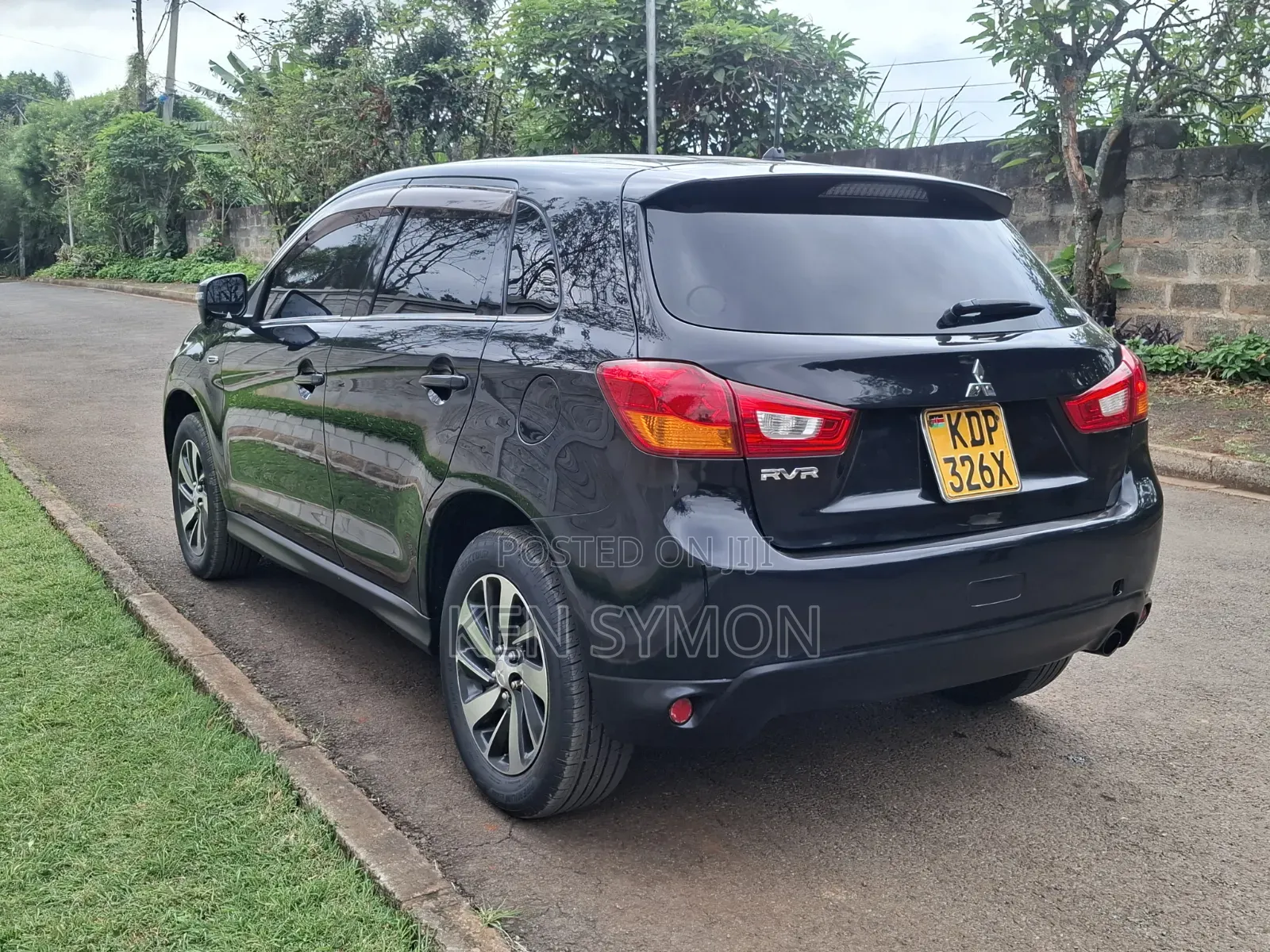 Mitsubishi RVR 2016 Black