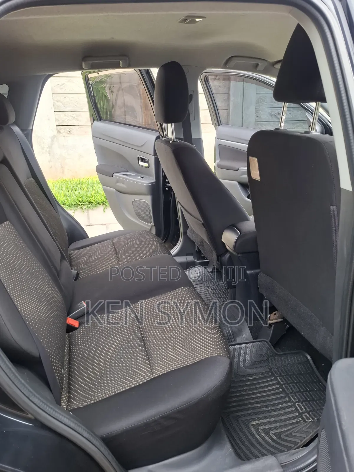 Mitsubishi RVR 2016 Black