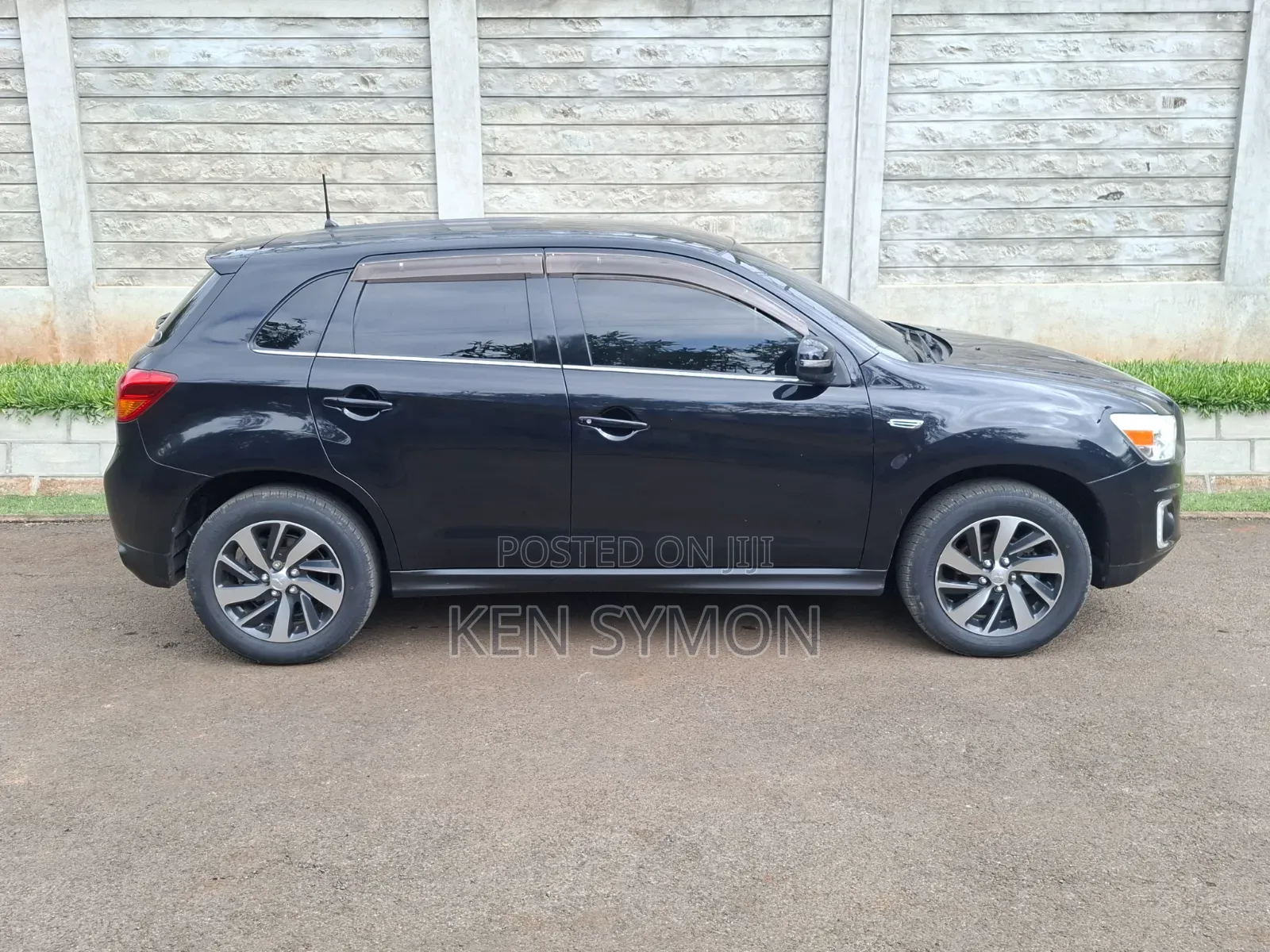 Mitsubishi RVR 2016 Black