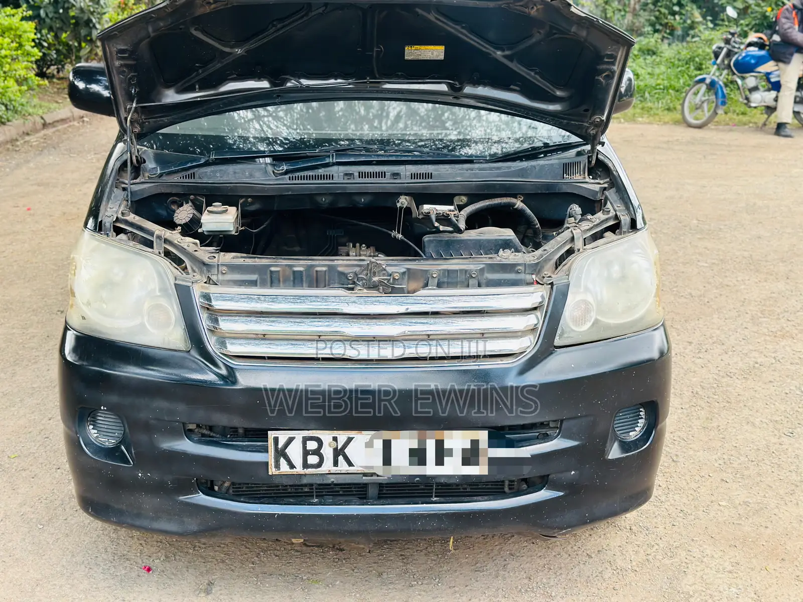 Toyota Noah 2.0 AWD (8 Seater) 2002 Black