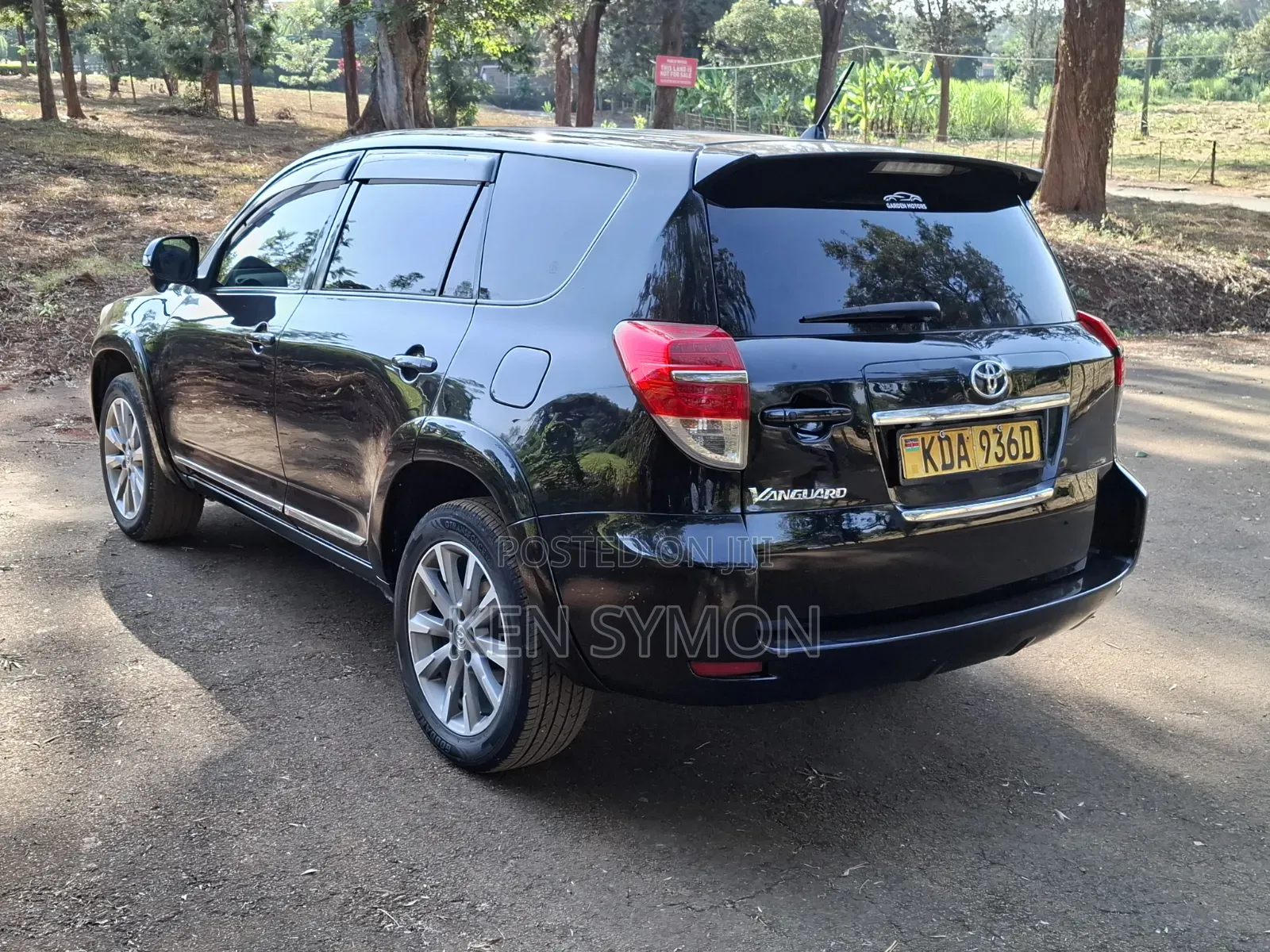 Toyota Vanguard 2013 Black