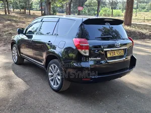 Toyota Vanguard 2013 Black