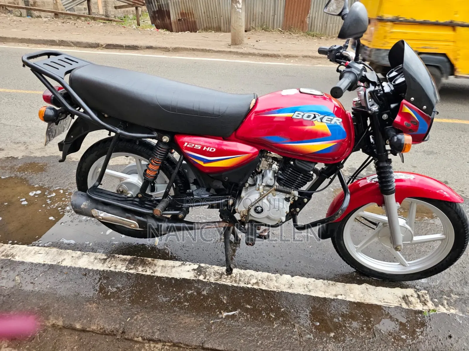 Bajaj Boxer 150 UG 2025 Red