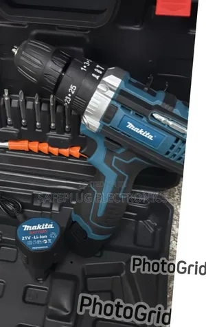 Makita 21v Lithium-Ion Rechargeable Drill Kit