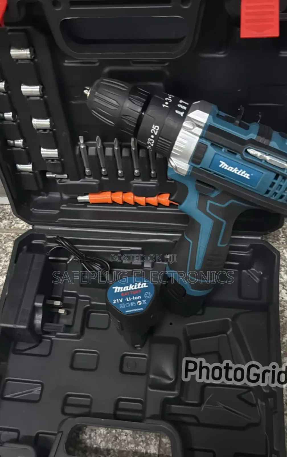 Makita 21v Lithium-Ion Rechargeable Drill Kit