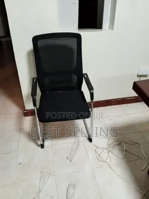 Strong Waiting Chairs