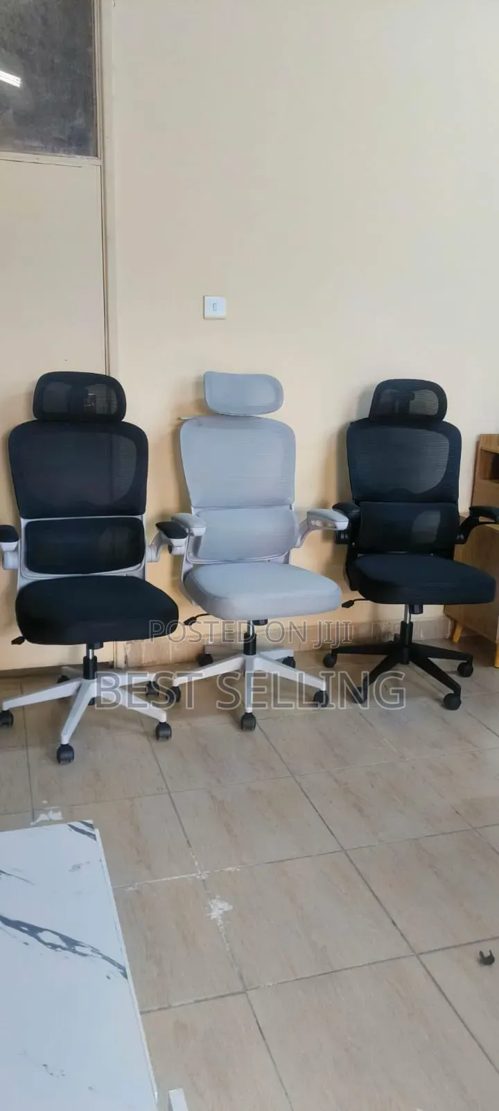 Black Executive Office Chair Lumbar Support