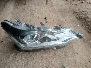 Toyota Fielder 165 Headlight (D)