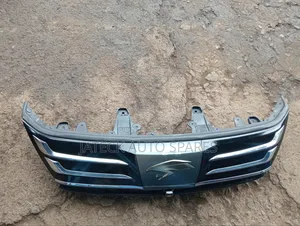 Toyota Harrier Grill (2018)