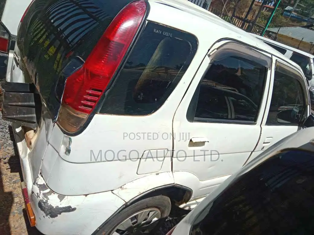 Daihatsu Terios 2005 White